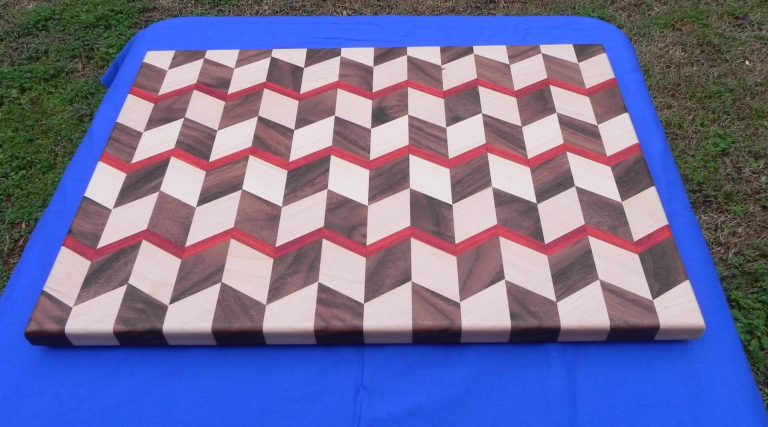 Segmented chevron pattern