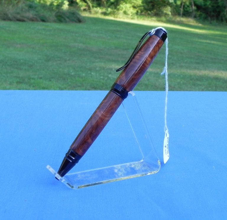 Black bodied pen, amboyna burl sets this one off nicely