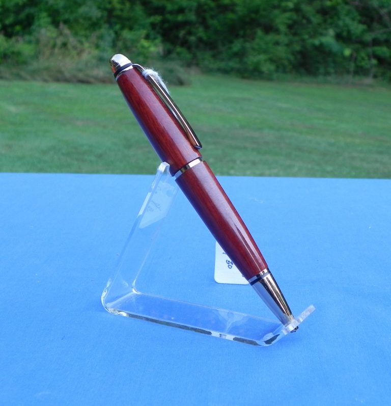 Rosewood twist pen, for a larger hand.